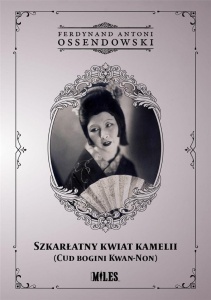 SZKARŁATNY KWIAT KAMELII