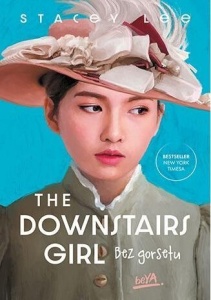 THE DOWNSTAIRS GIRL. BEZ GORSETU, STACEY LEE