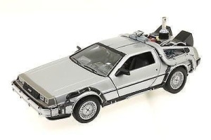 DELOREAN - BACK TO THE FUTURE PART II 1:24 WELLY